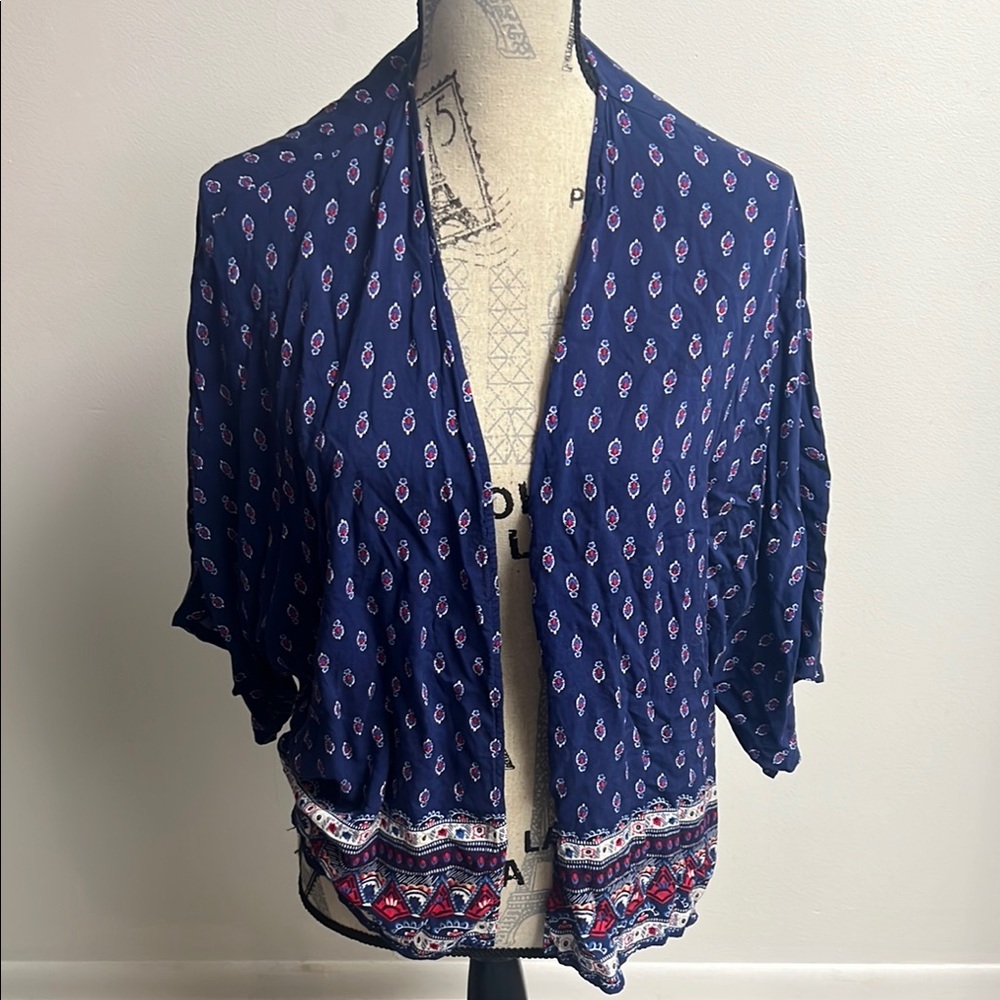 Como Vintage Navy Patterned Shawl/Jacket!